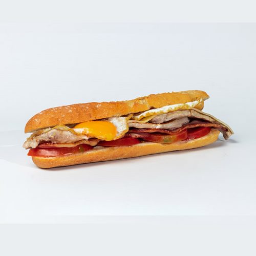 baguette_lomo_queso_bacon_huevo_tomate1